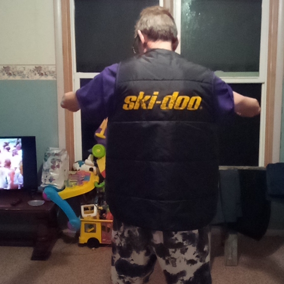 Ski vest - Picture 2 of 2